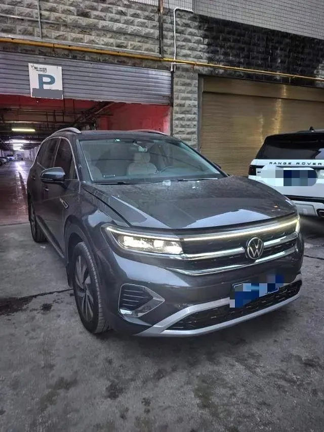 2021 Volkswagen Talagon 2.0T 220HP L4 7DCT,autocango,china used car exporter,china ev exporter,chinese used car exporter,chinese used ev exporter