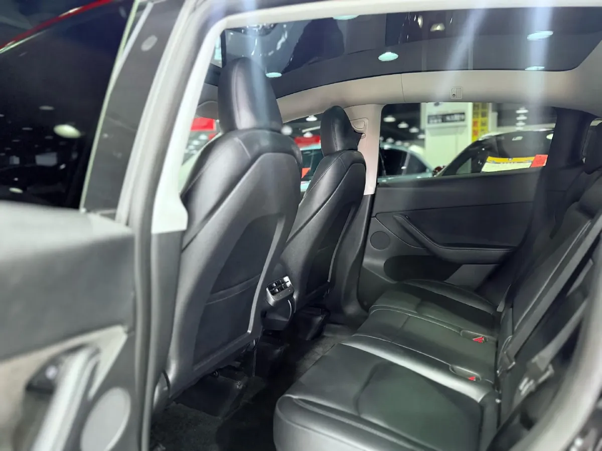 2023 Tesla Model Y BEV 78.4KWH,autocango,china used car exporter,china ev exporter,chinese used car exporter,chinese used ev exporter