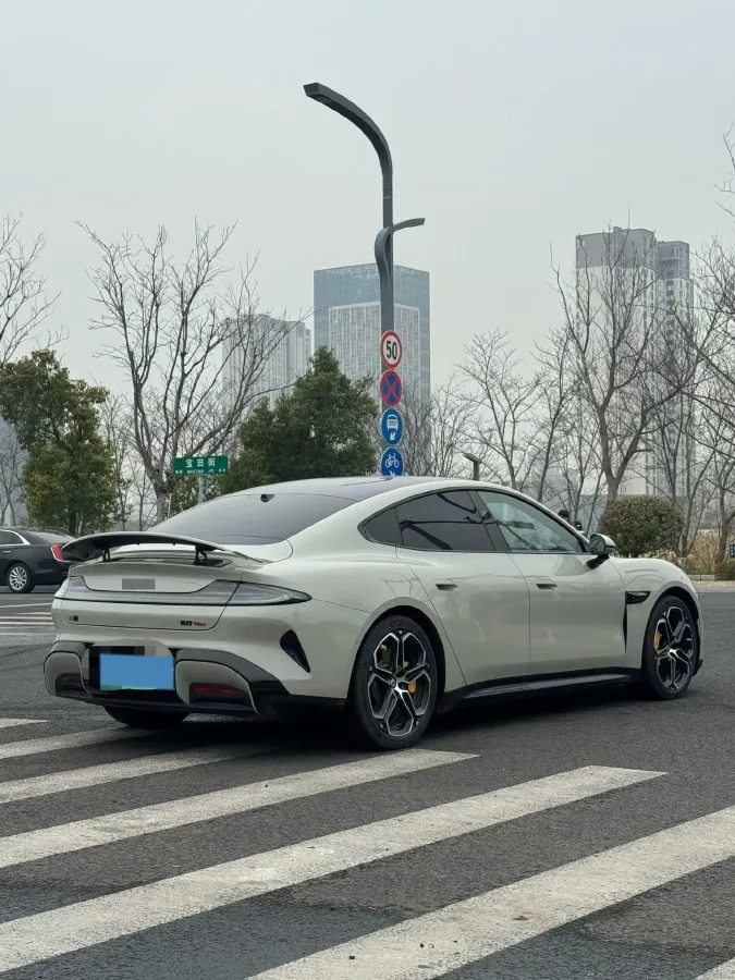 2024 MI SU7 BEV 101KWH,autocango,china used car exporter,china ev exporter,chinese used car exporter,chinese used ev exporter