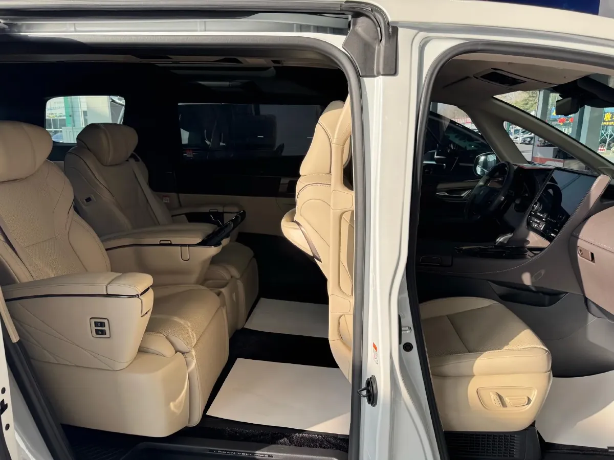2024 Toyota Vellfire 2.5L 190HP L4 E-CVT Hybrid,autocango,china used car exporter,china ev exporter,chinese used car exporter,chinese used ev exporter