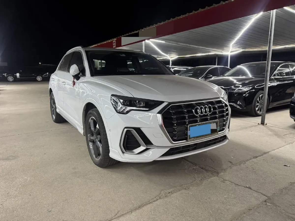 2022 Audi Q3 1.4T 150HP L4 7DCT,autocango,china used car exporter,china ev exporter,chinese used car exporter,chinese used ev exporter