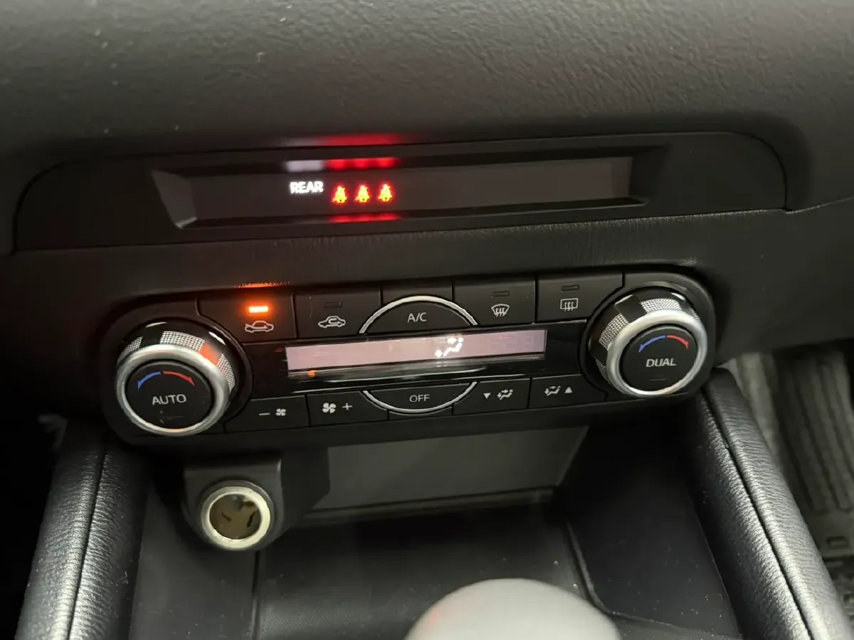 2022 MAXUS XinTu V90 2.0T 150HP L4 6AT,autocango,china used car exporter,china ev exporter,chinese used car exporter,chinese used ev exporter