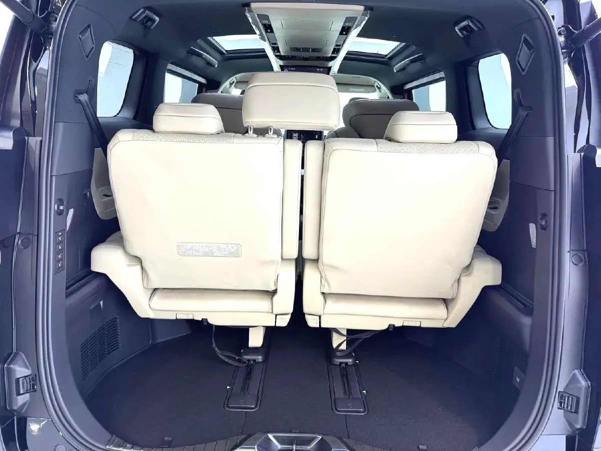 2024 Toyota Vellfire 2.5L 190HP L4 E-CVT Hybrid,autocango,china used car exporter,china ev exporter,chinese used car exporter,chinese used ev exporter
