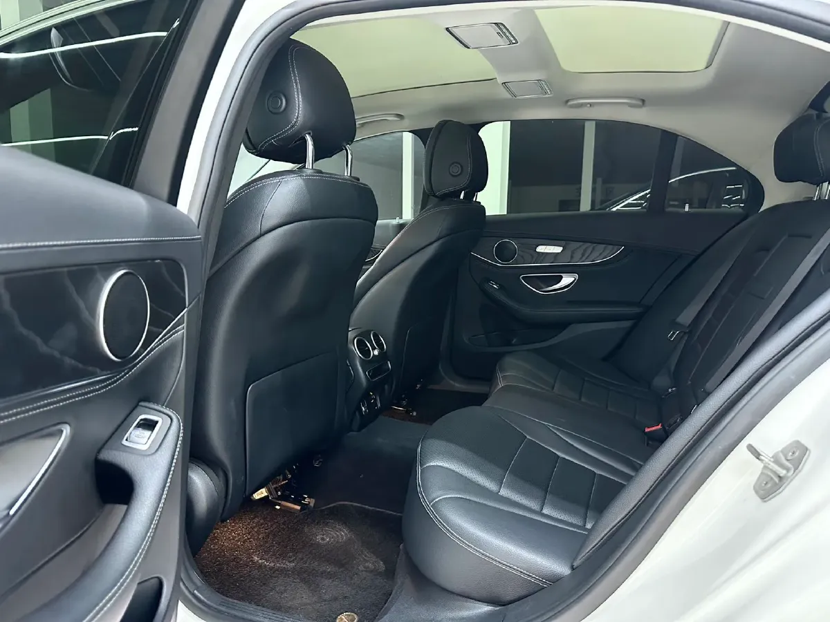 2020 Mercedes-Benz C Class 1.5T 184HP L4 9AT,autocango,china used car exporter,china ev exporter,chinese used car exporter,chinese used ev exporter