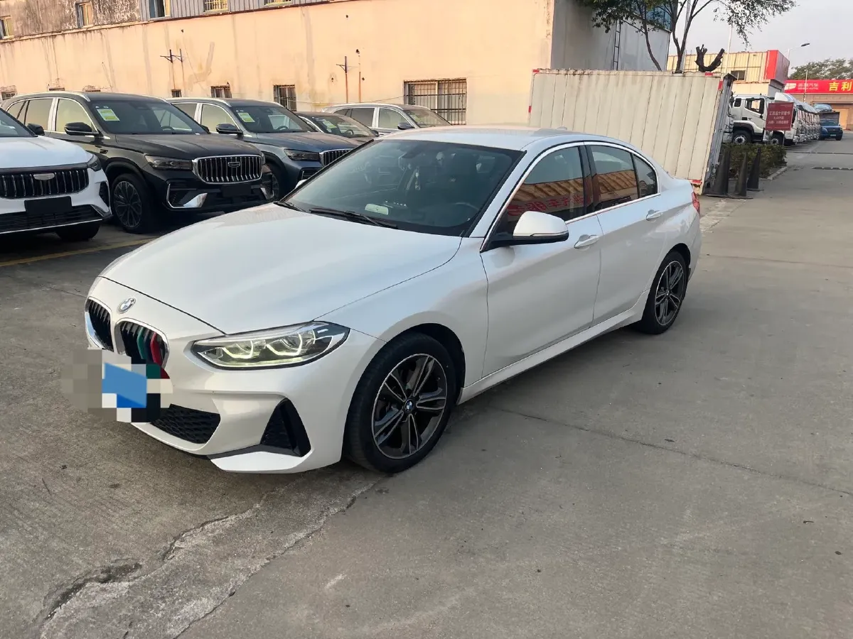 2021 BMW 1 Series 1.5T 140HP L3 7DCT,autocango,china used car exporter,china ev exporter,chinese used car exporter,chinese used ev exporter