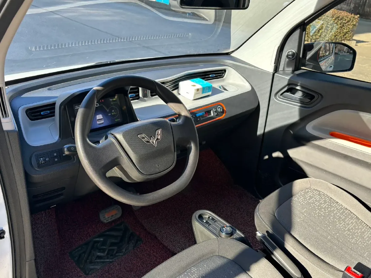 2020 WuLing HongGuang MINI EV BEV 13.8KWH,autocango,china used car exporter,china ev exporter,chinese used car exporter,chinese used ev exporter