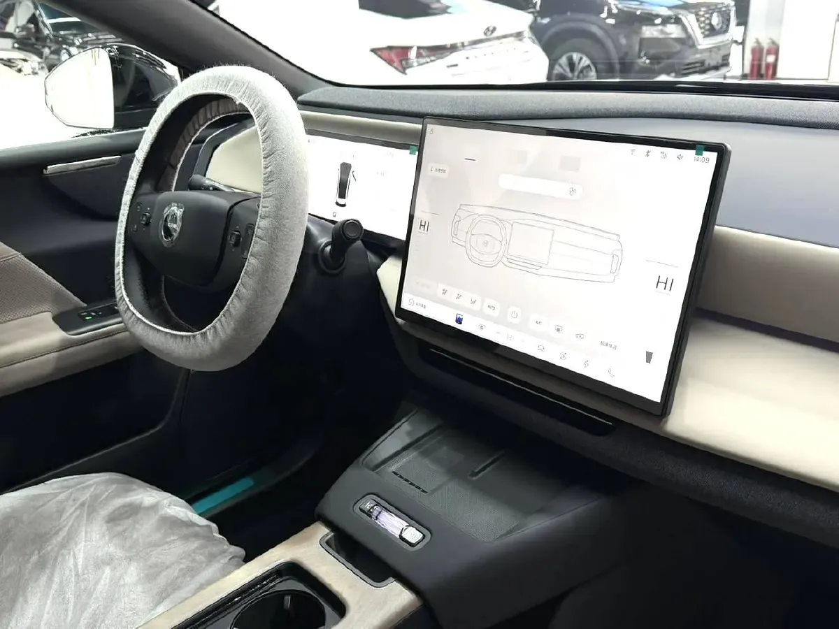 2026 Volvo XC70 PHEV 1.5T 156HP L4 3DHT PHEV,autocango,china used car exporter,china ev exporter,chinese used car exporter,chinese used ev exporter