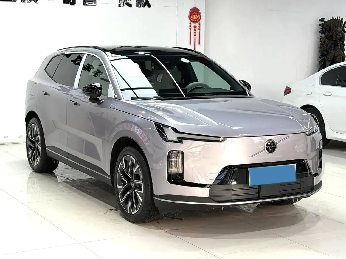 2026 Volvo XC70 PHEV 1.5T 156HP L4 3DHT PHEV,autocango,china used car exporter,china ev exporter,chinese used car exporter,chinese used ev exporter