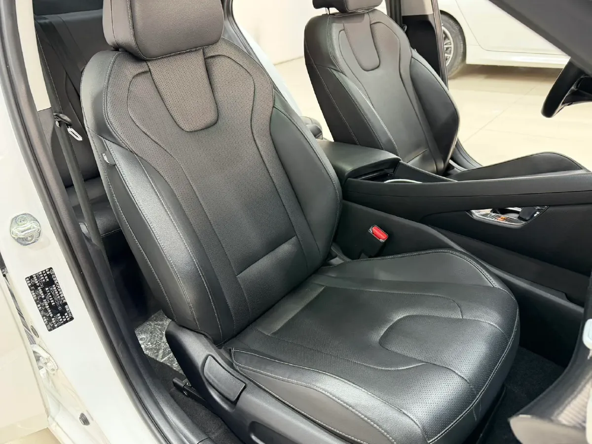 2022 Hyundai Elantra 1.5L 115HP L4 CVT,autocango,china used car exporter,china ev exporter,chinese used car exporter,chinese used ev exporter