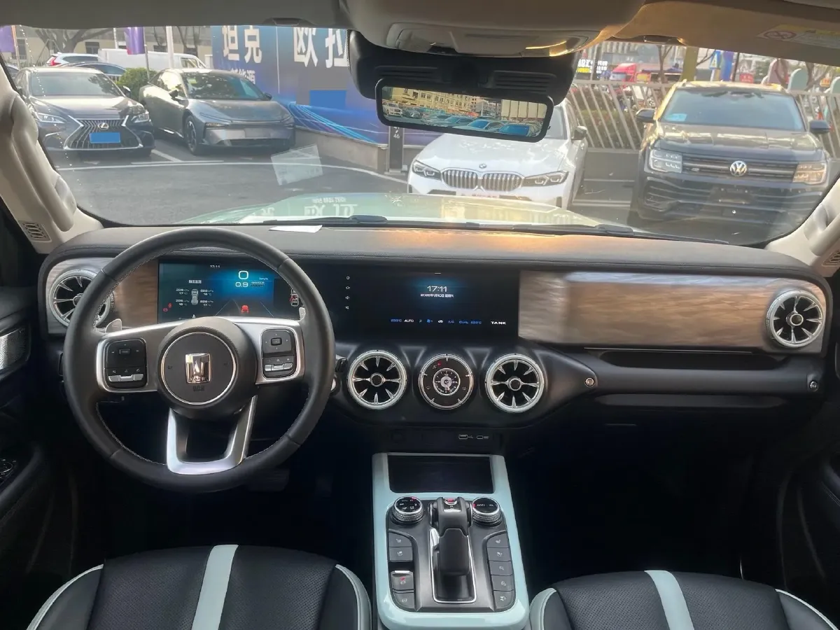 2021 Tank 300 2.0T 227HP L4 8AT,autocango,china used car exporter,china ev exporter,chinese used car exporter,chinese used ev exporter