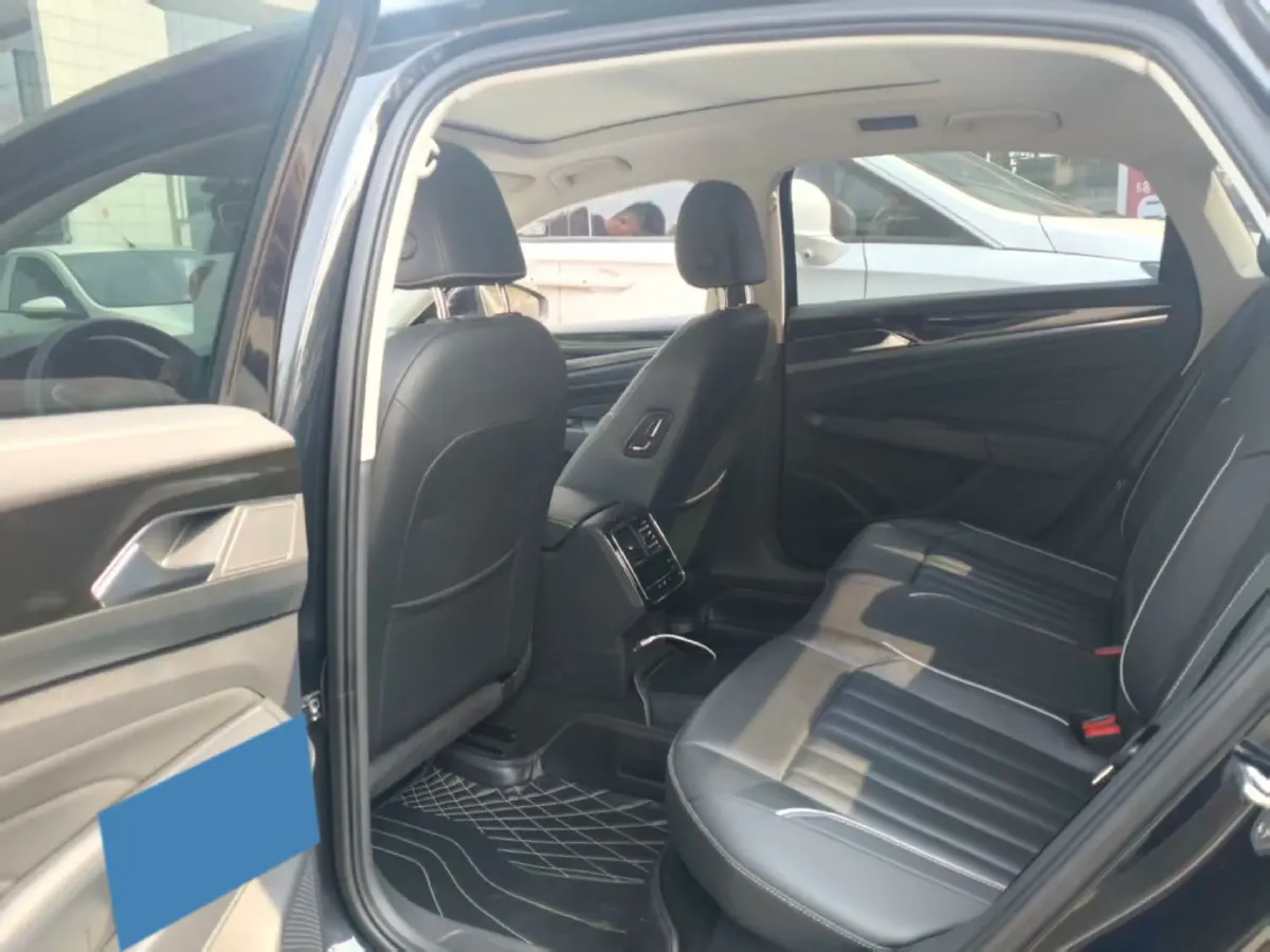 2021 Volkswagen Passat 2.0T 186HP L4 7DCT,autocango,china used car exporter,china ev exporter,chinese used car exporter,chinese used ev exporter