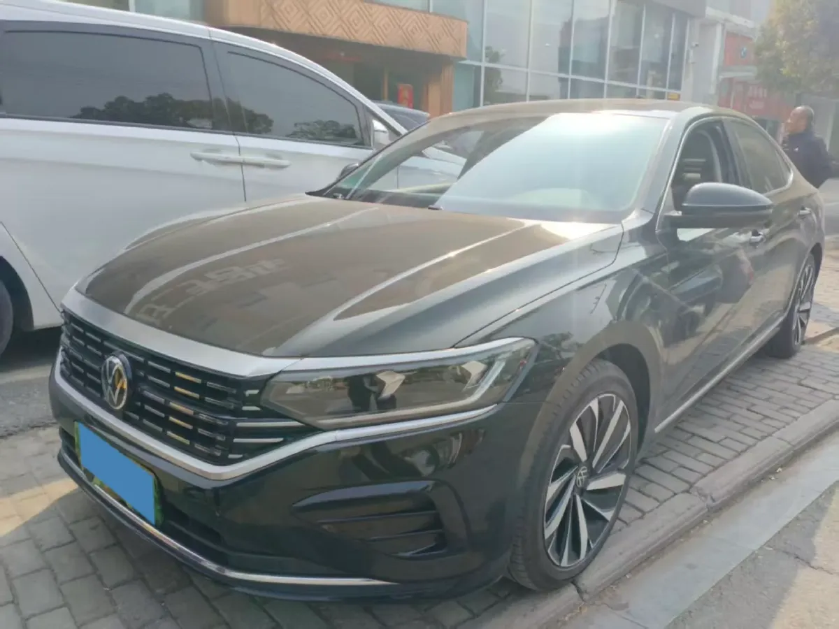 2021 Volkswagen Passat 2.0T 186HP L4 7DCT,autocango,china used car exporter,china ev exporter,chinese used car exporter,chinese used ev exporter