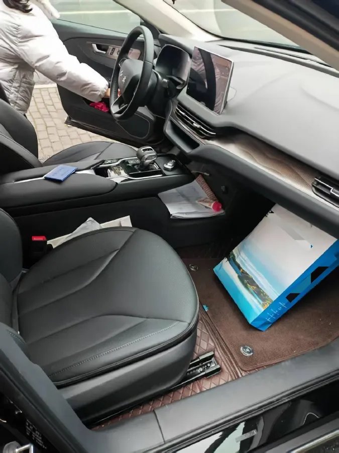 2023 HongQi E-QM5 BEV 54KWH,autocango,china used car exporter,china ev exporter,chinese used car exporter,chinese used ev exporter