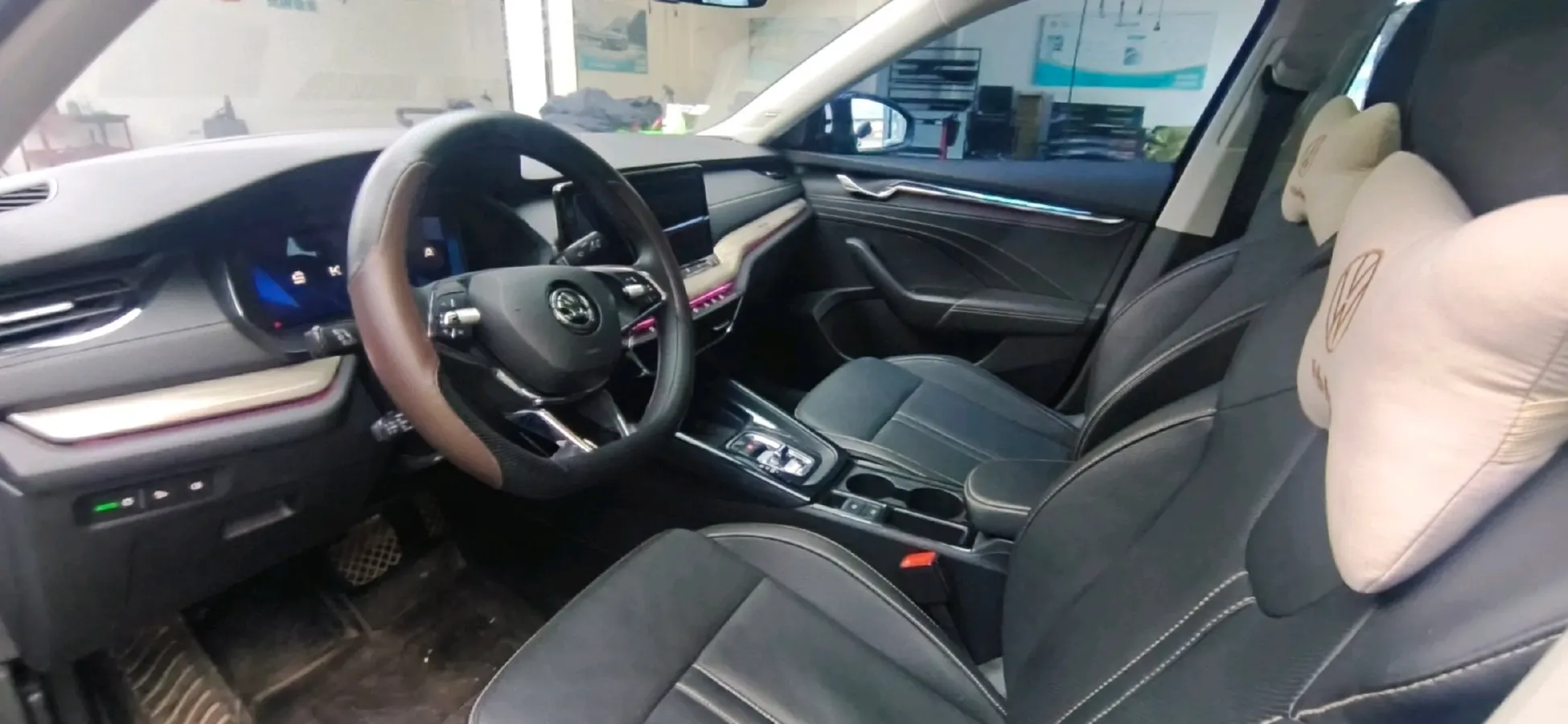 2021 Skoda Octavia 1.4T 150HP L4 7DCT,autocango,china used car exporter,china ev exporter,chinese used car exporter,chinese used ev exporter