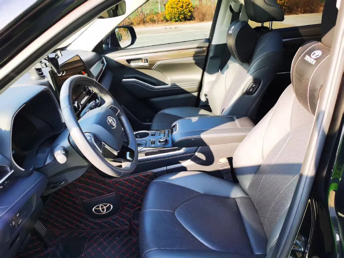 2024 Toyota Highlander 2.0T 248HP L4 8AT,autocango,china used car exporter,china ev exporter,chinese used car exporter,chinese used ev exporter