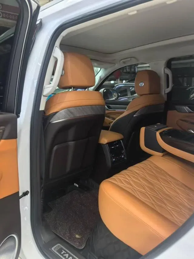 2023 Tank 500 2.0T 252HP L4 9AT PHEV 37.1KWH,autocango,china used car exporter,china ev exporter,chinese used car exporter,chinese used ev exporter