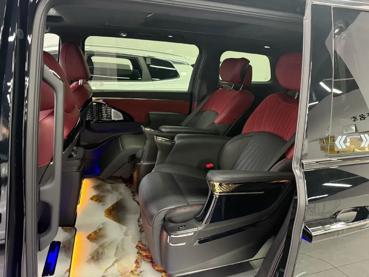 2024 GAC Trumpchi M8 2.0T 252HP L4 8AT,autocango,china used car exporter,china ev exporter,chinese used car exporter,chinese used ev exporter