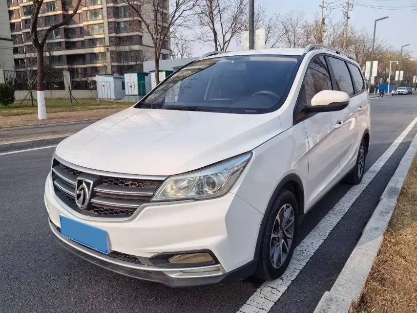 2019 BaoJun 730 1.5T 151HP L4 CVT,autocango,china used car exporter,china ev exporter,chinese used car exporter,chinese used ev exporter