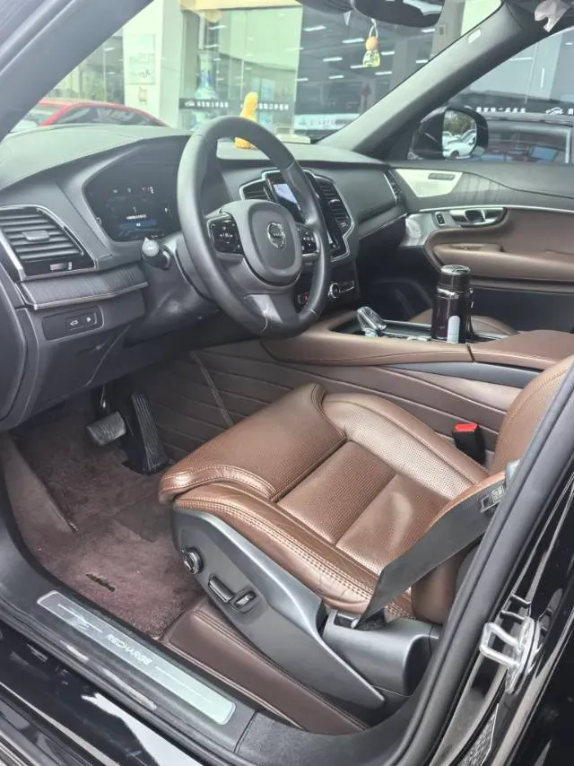 2024 Volvo XC90 PHEV 2.0T 310HP L4 8AT PHEV 18.831KWH,autocango,china used car exporter,china ev exporter,chinese used car exporter,chinese used ev exporter