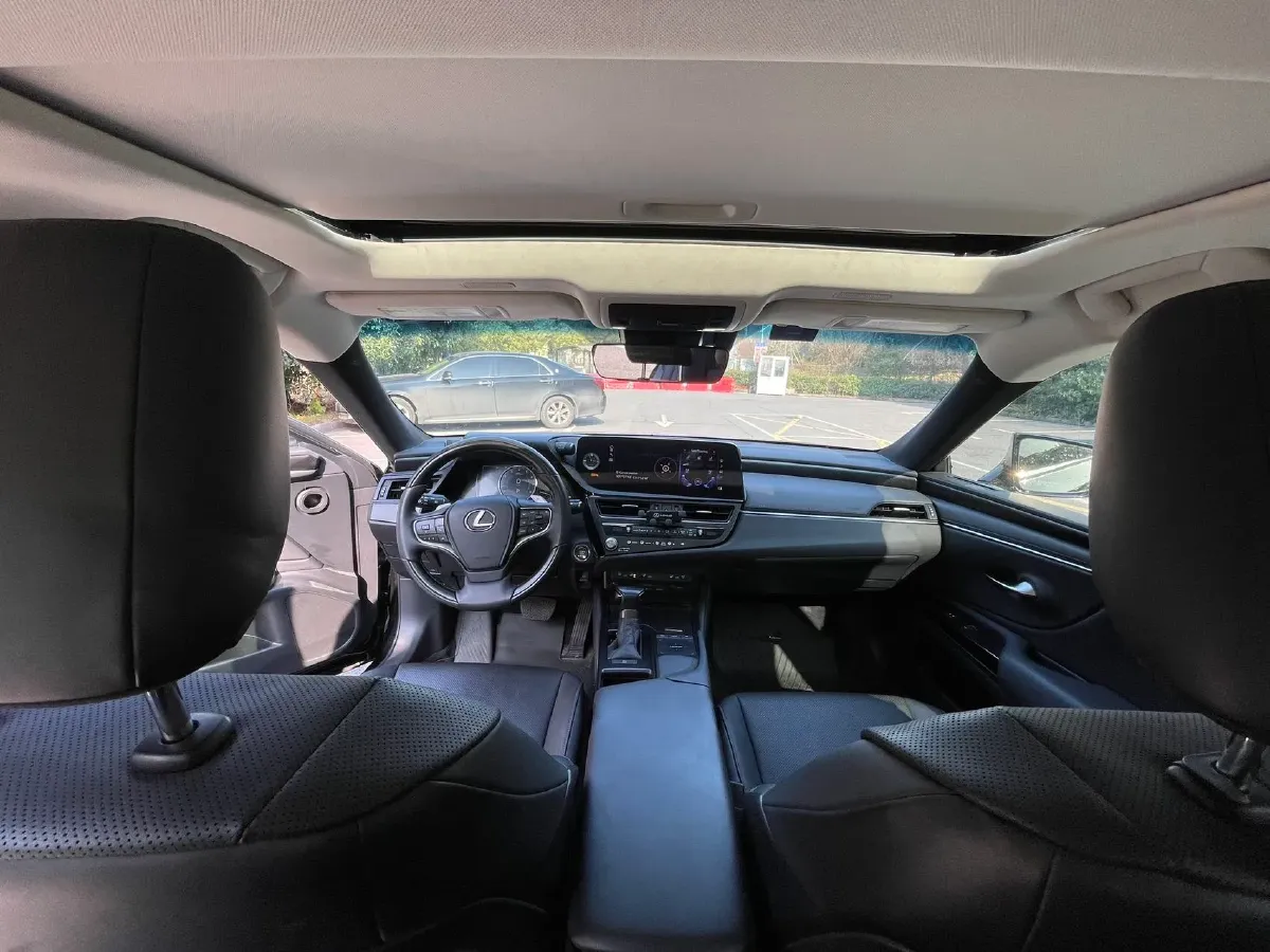 2022 Volkswagen Talagon 2.0T 220HP L4 7DCT,autocango,china used car exporter,china ev exporter,chinese used car exporter,chinese used ev exporter