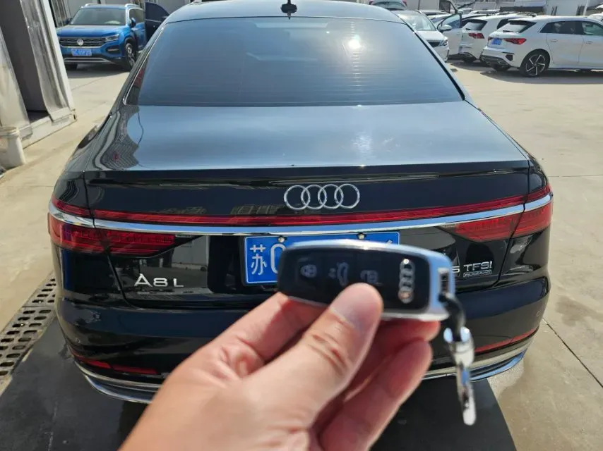 2021 Audi A8 3.0T 286HP V6 8AT,autocango,china used car exporter,china ev exporter,chinese used car exporter,chinese used ev exporter