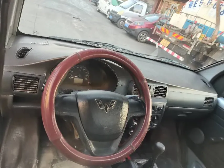 2020 WuLing RongGuang Mini Truck 1.2L 76HP L4 5MT,autocango,china used car exporter,china ev exporter,chinese used car exporter,chinese used ev exporter