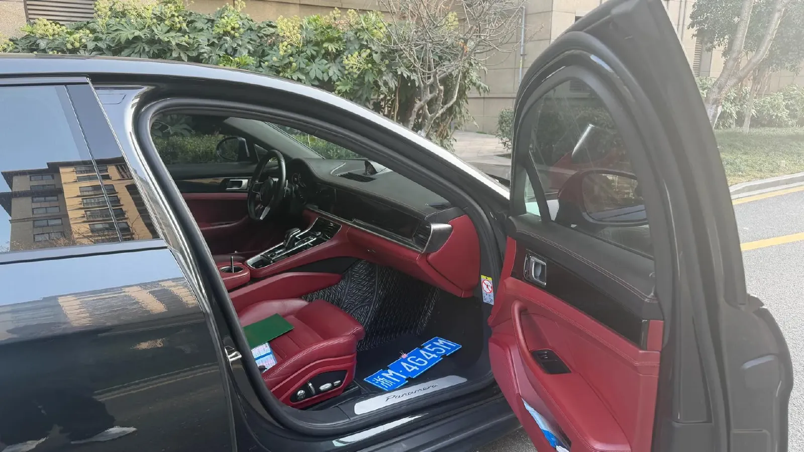 2019 Porsche Panamera 2.9T 330HP V6 8DCT,autocango,china used car exporter,china ev exporter,chinese used car exporter,chinese used ev exporter