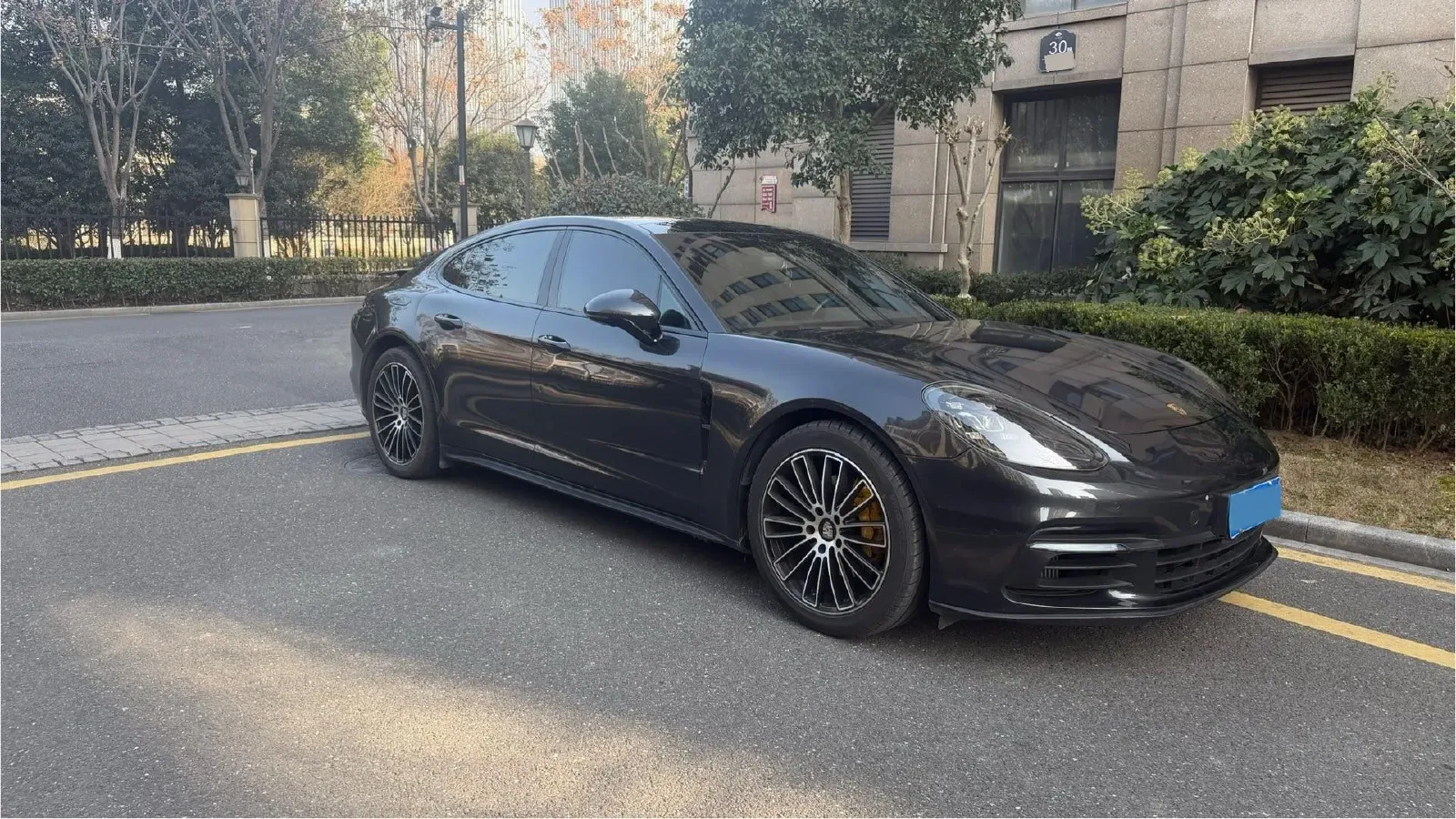 2019 Porsche Panamera 2.9T 330HP V6 8DCT,autocango,china used car exporter,china ev exporter,chinese used car exporter,chinese used ev exporter