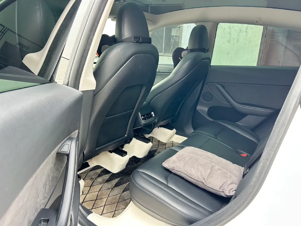 2023 Tesla Model Y BEV 78.4KWH,autocango,china used car exporter,china ev exporter,chinese used car exporter,chinese used ev exporter