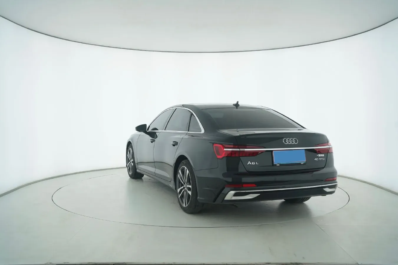 2024 Audi A6L 2.0T 190HP L4 7DCT,autocango,china used car exporter,china ev exporter,chinese used car exporter,chinese used ev exporter