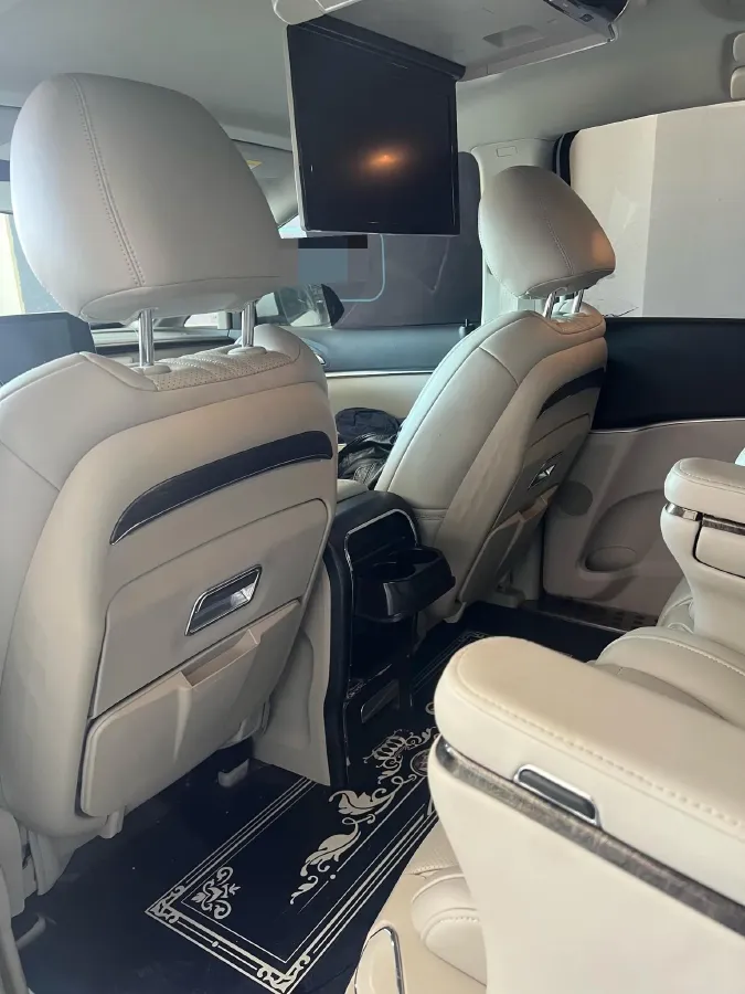 2022 Buick GL8 2.0T 237HP L4 9AT,autocango,china used car exporter,china ev exporter,chinese used car exporter,chinese used ev exporter