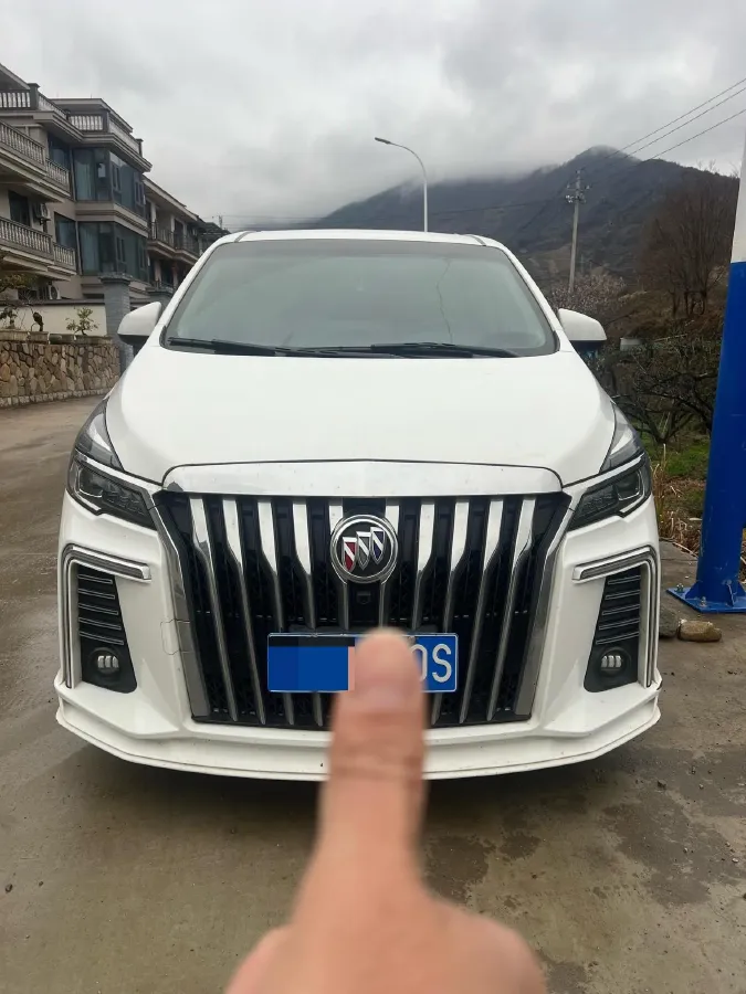 2022 Buick GL8 2.0T 237HP L4 9AT,autocango,china used car exporter,china ev exporter,chinese used car exporter,chinese used ev exporter
