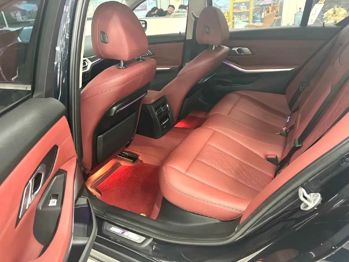 2022 BMW 3 Series 2.0T 184HP L4 8AT,autocango,china used car exporter,china ev exporter,chinese used car exporter,chinese used ev exporter