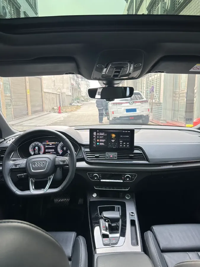 2022 Audi Q5L 2.0T 190HP L4 7DCT,autocango,china used car exporter,china ev exporter,chinese used car exporter,chinese used ev exporter