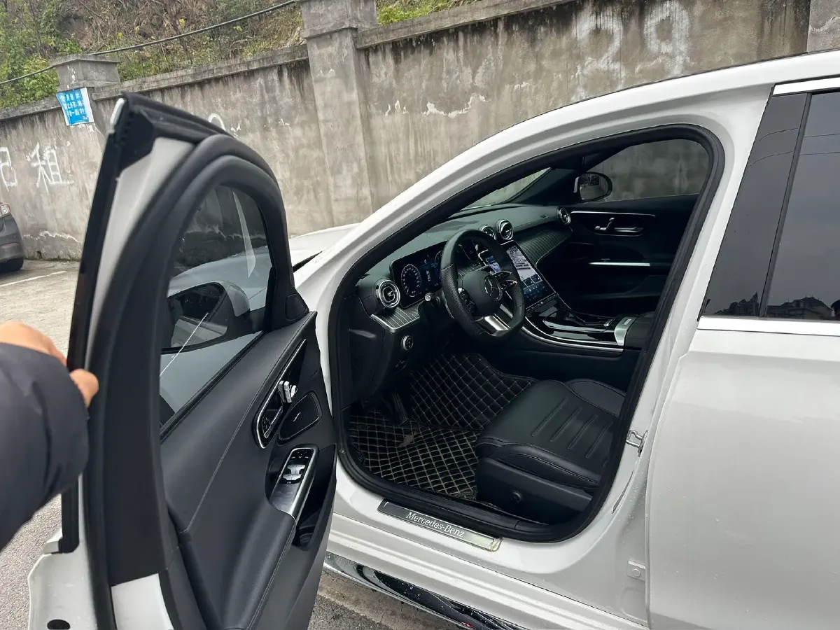 2022 Mercedes-Benz C Class 1.5T 204HP L4 9AT,autocango,china used car exporter,china ev exporter,chinese used car exporter,chinese used ev exporter