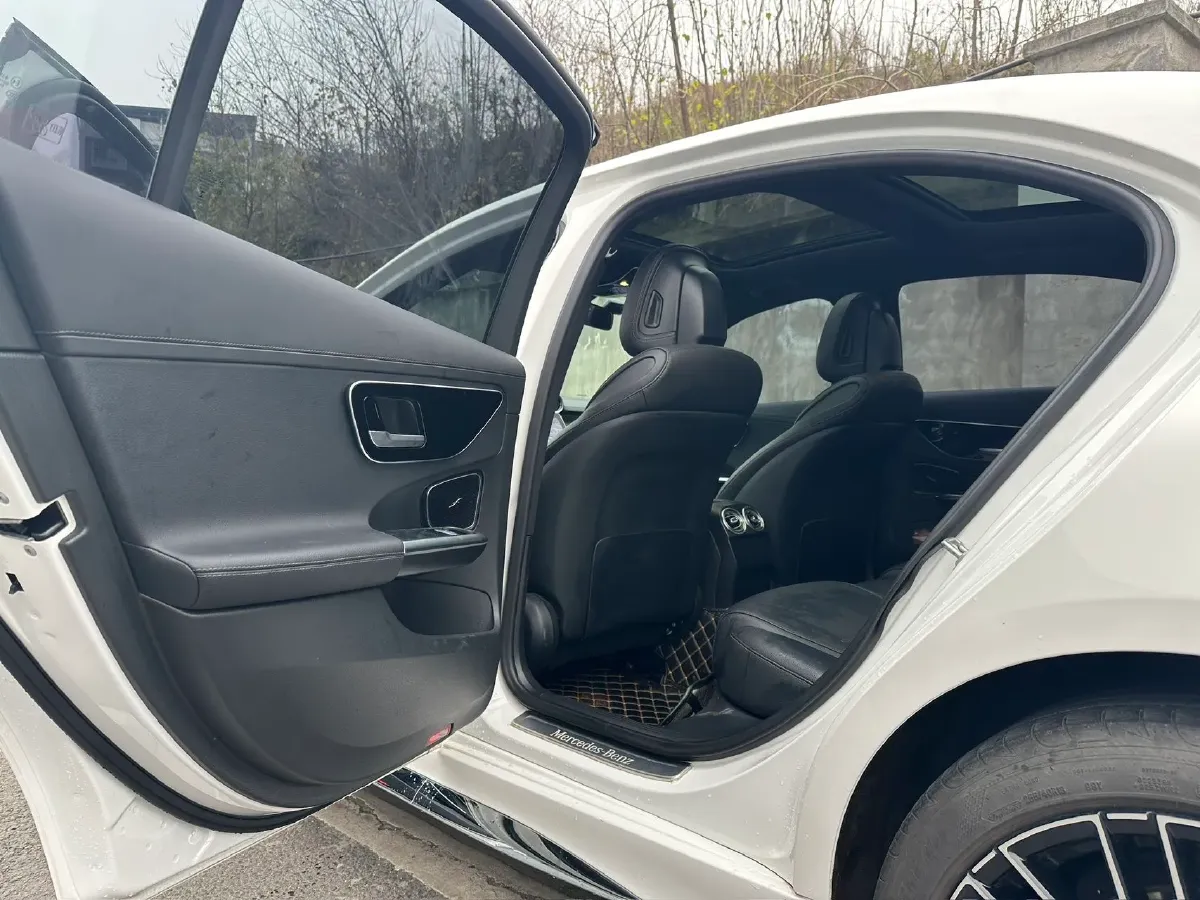 2022 Mercedes-Benz C Class 1.5T 204HP L4 9AT,autocango,china used car exporter,china ev exporter,chinese used car exporter,chinese used ev exporter