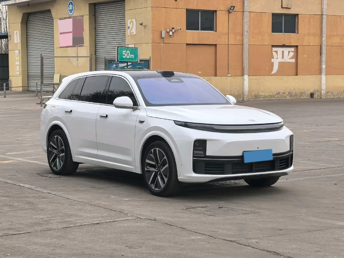 2024 Li L8 Range Extended 154HP REEV 42.8KWH,autocango,china used car exporter,china ev exporter,chinese used car exporter,chinese used ev exporter