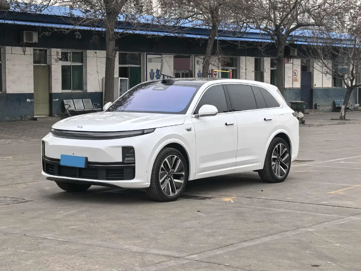 2024 Li L8 Range Extended 154HP REEV 42.8KWH,autocango,china used car exporter,china ev exporter,chinese used car exporter,chinese used ev exporter