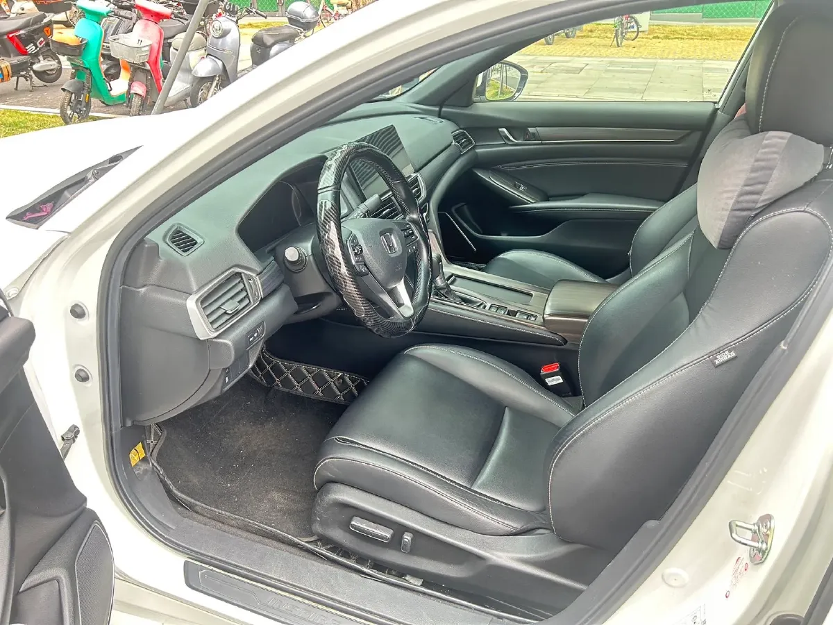 2022 Honda Inspire 1.5T 194HP L4 CVT,autocango,china used car exporter,china ev exporter,chinese used car exporter,chinese used ev exporter