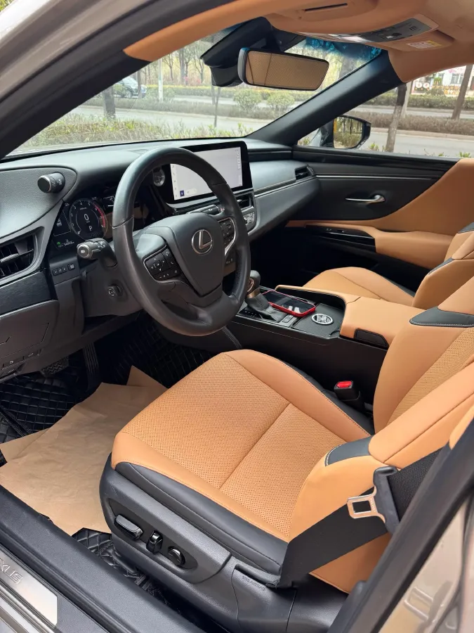 2022 Lexus ES 2.5L 178HP L4 E-CVT Hybrid,autocango,china used car exporter,china ev exporter,chinese used car exporter,chinese used ev exporter