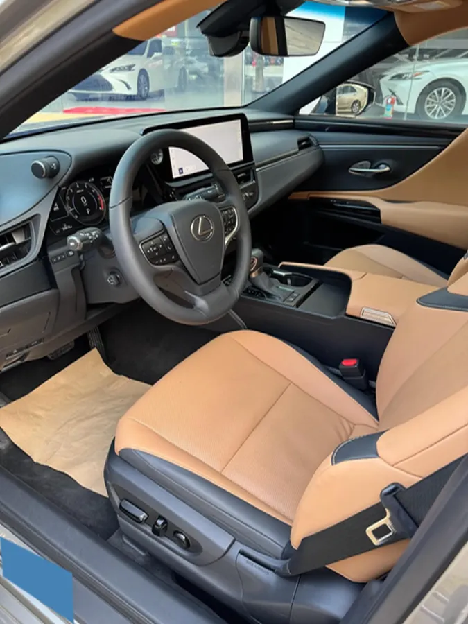 2023 Lexus ES 2.0L 173HP L4 CVT,autocango,china used car exporter,china ev exporter,chinese used car exporter,chinese used ev exporter