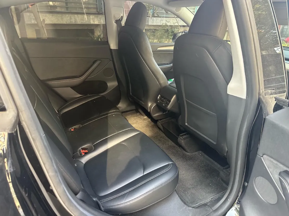 2022 Tesla Model Y BEV 60KWH,autocango,china used car exporter,china ev exporter,chinese used car exporter,chinese used ev exporter