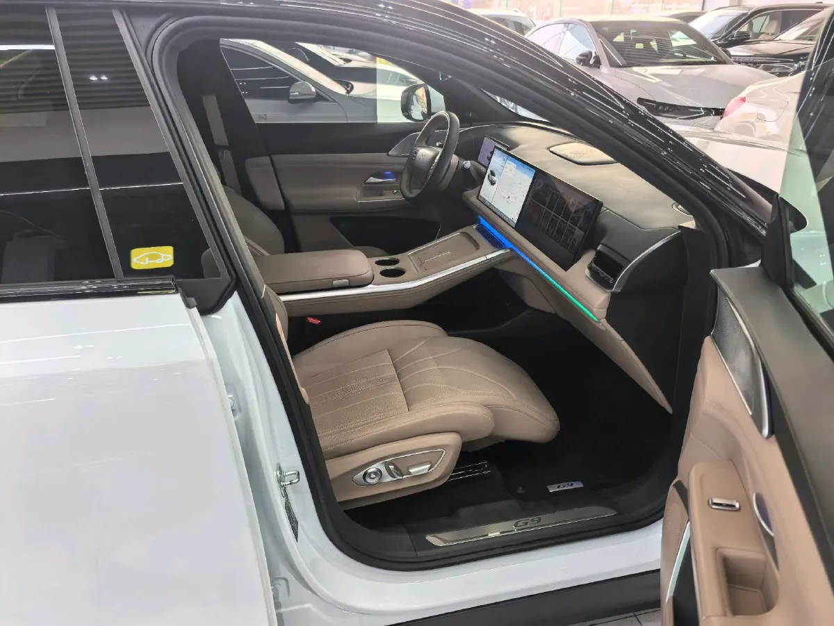 2025 Xpeng G9 BEV 79KWH,autocango,china used car exporter,china ev exporter,chinese used car exporter,chinese used ev exporter