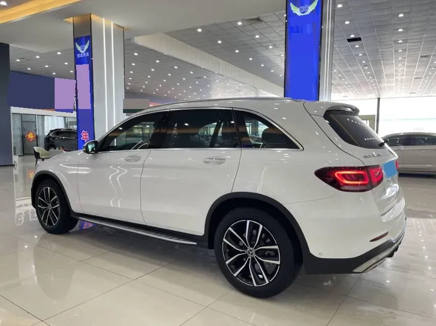 2021 Mercedes-Benz GLC Class 2.0T 197HP L4 9AT,autocango,china used car exporter,china ev exporter,chinese used car exporter,chinese used ev exporter