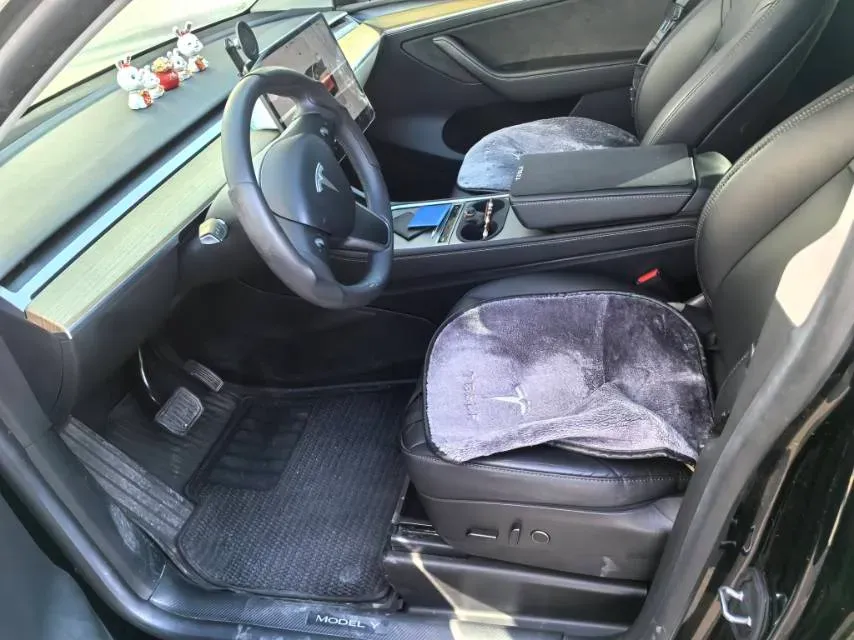 2022 Tesla Model Y BEV 60KWH,autocango,china used car exporter,china ev exporter,chinese used car exporter,chinese used ev exporter