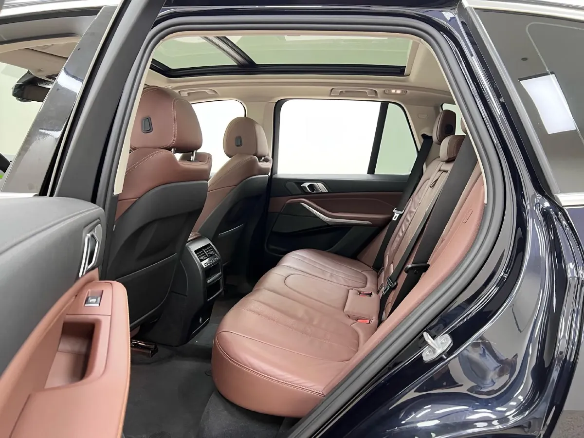 2020 BMW X5 3.0T 340HP L6 8AT,autocango,china used car exporter,china ev exporter,chinese used car exporter,chinese used ev exporter