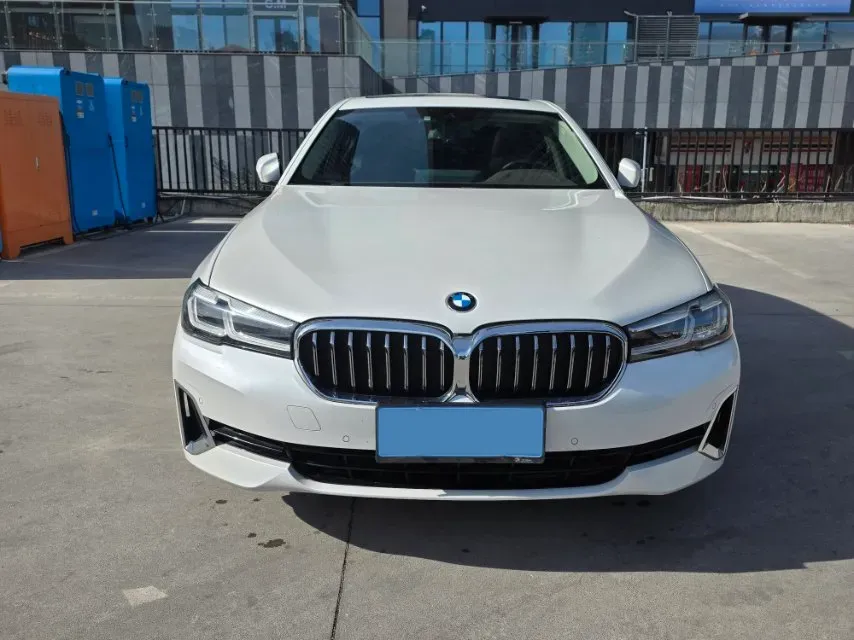 2021 BMW 5 Series 2.0T 252HP L4 8AT,autocango,china used car exporter,china ev exporter,chinese used car exporter,chinese used ev exporter