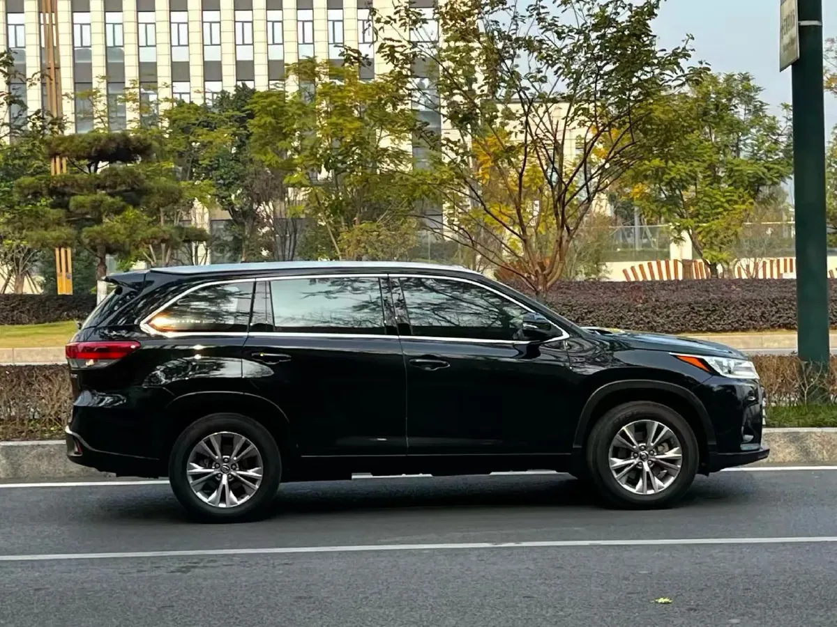 2019 Mazda CX-8 2.5L 192HP L4 6AT,autocango,china used car exporter,china ev exporter,chinese used car exporter,chinese used ev exporter