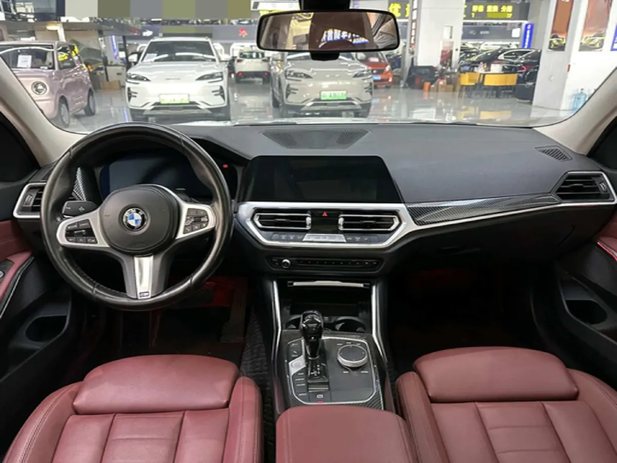 2021 BMW 3 Series 2.0T 156HP L4 8AT,autocango,china used car exporter,china ev exporter,chinese used car exporter,chinese used ev exporter