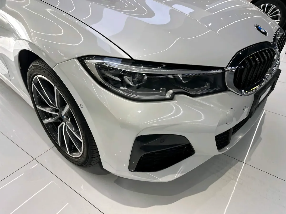 2021 BMW 3 Series 2.0T 156HP L4 8AT,autocango,china used car exporter,china ev exporter,chinese used car exporter,chinese used ev exporter